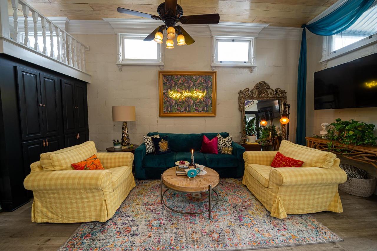 Chateau Royale, Pet Friendly, On Bayou, Downtown! New Iberia Exterior photo